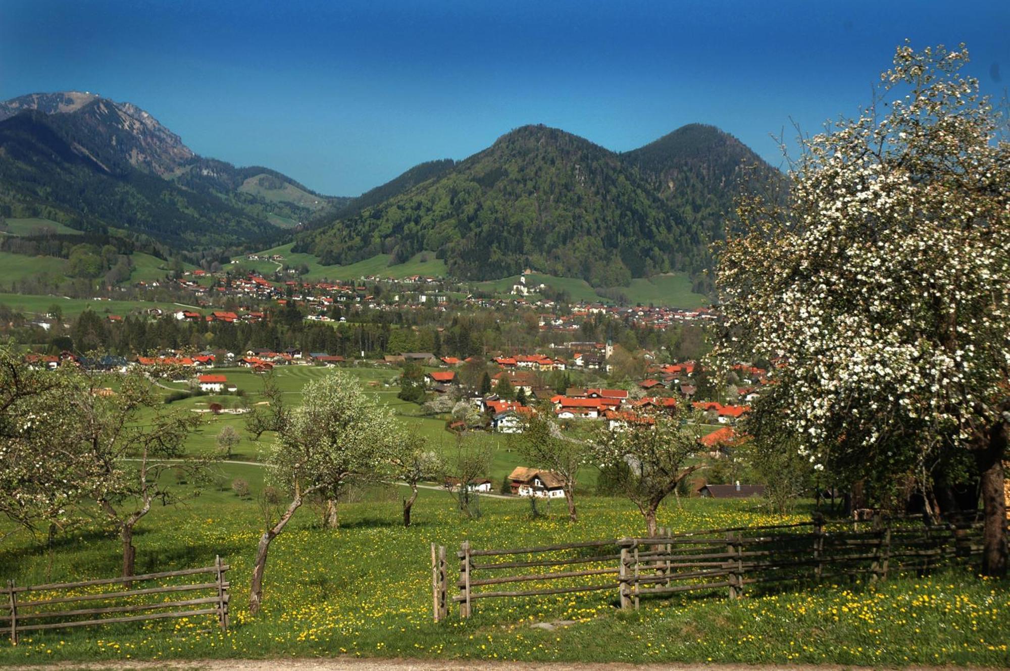 Chalets & Apartments Beim Waicher Ruhpolding Exterior photo